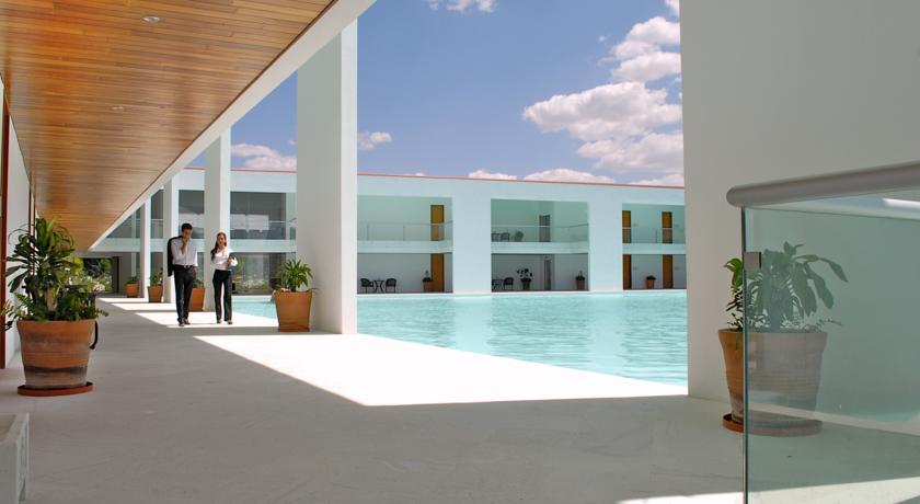 Отель Hacienda Cantalagua