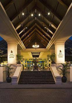 Отель Miri Marriott Resort & Spa