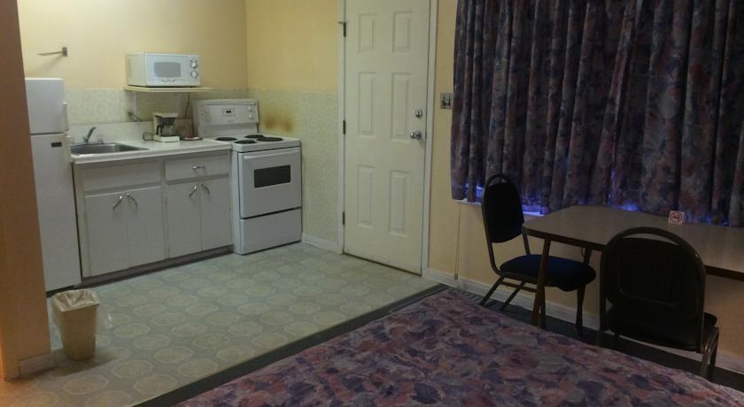 Отель Road Runner Motel