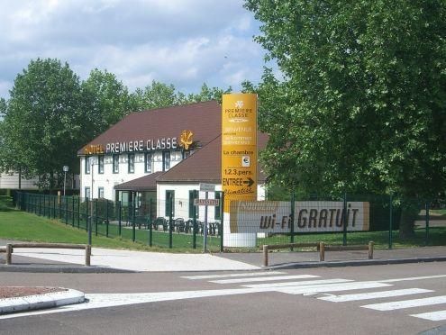 Отель Première Classe Beaune