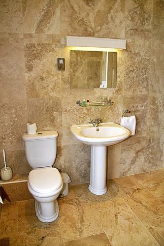 Отель Dovecliff Hall Hotel