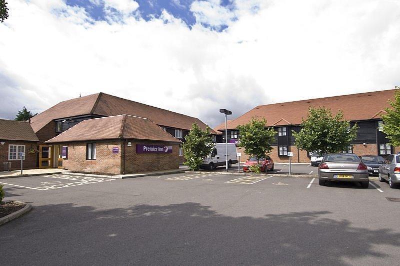 Отель Premier Inn Aylesbury