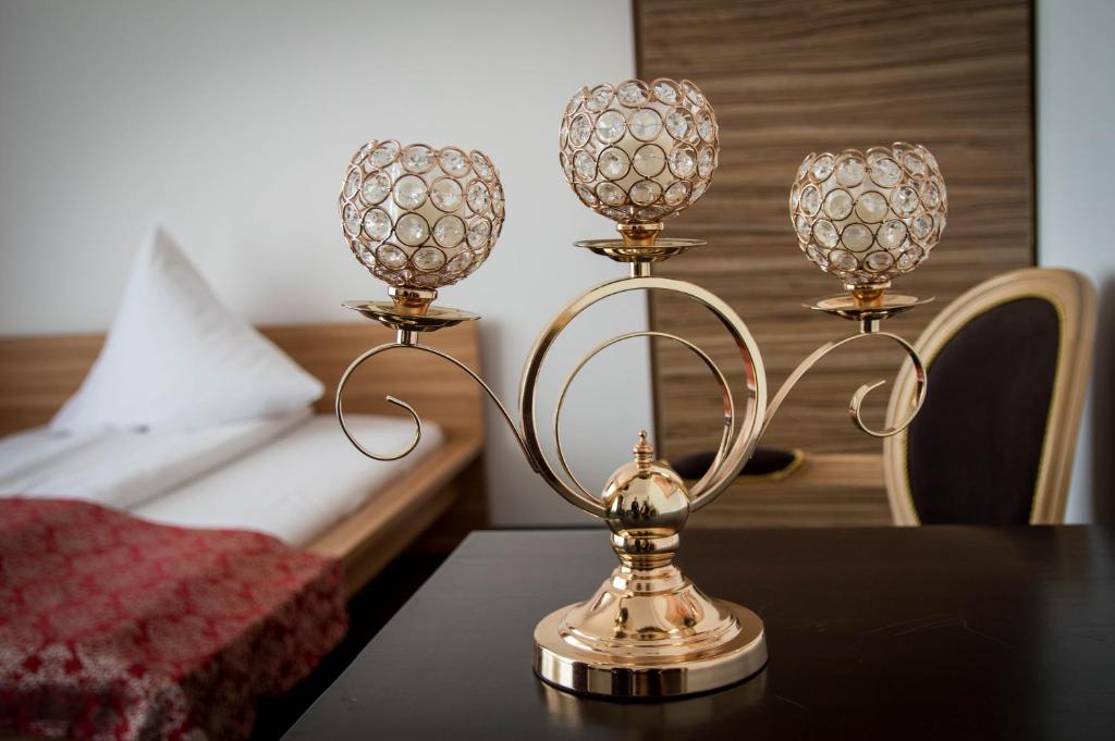 Arta Hotel