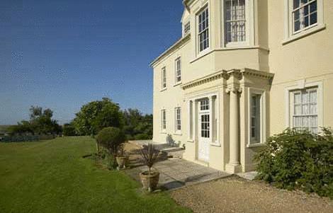 Отель Moonfleet Manor