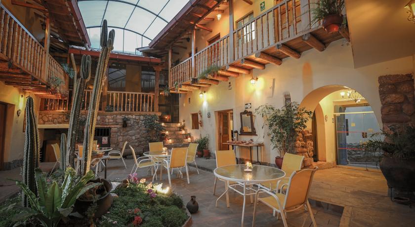 Apu Huascaran Hostal