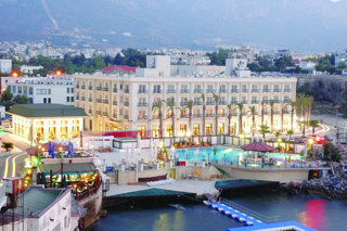 Отель Rocks Hotel & Casino