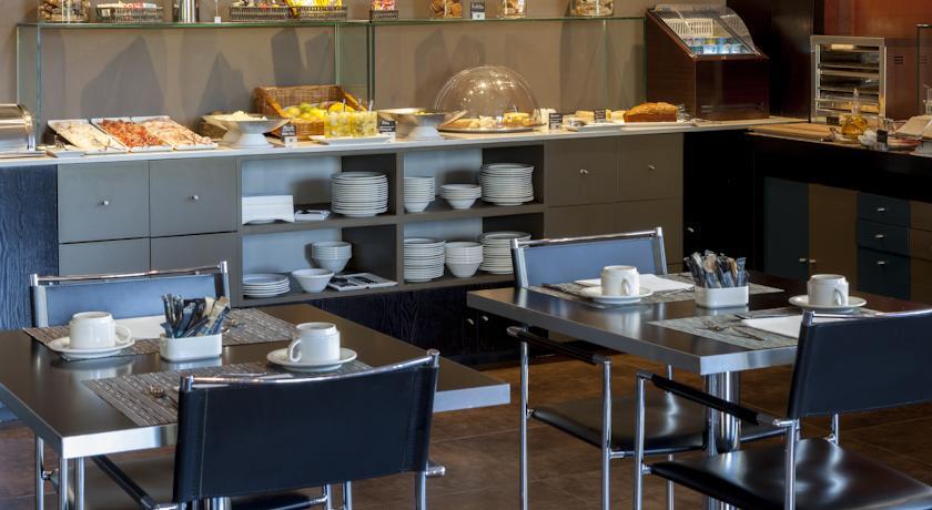 Отель AC Hotel Ponferrada by Marriott
