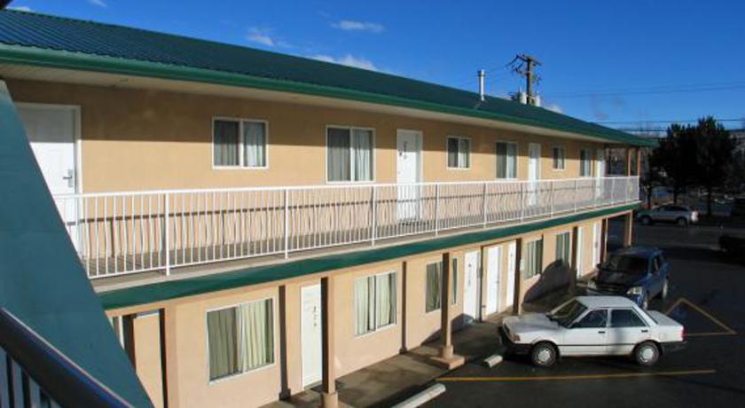 Отель Intown Inn & Suites
