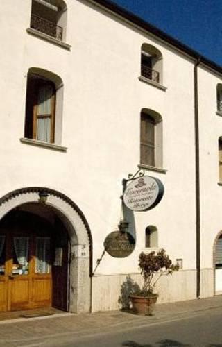 Отель Tavernola - Locanda Di Campagna