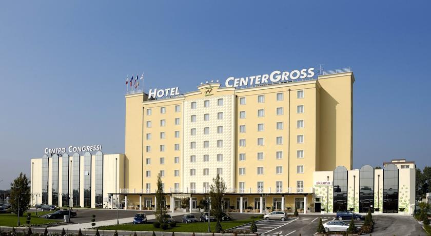 Отель Zanhotel Centergross