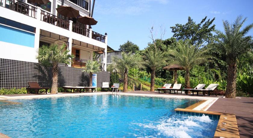 Отель Dee Andaman Hotel