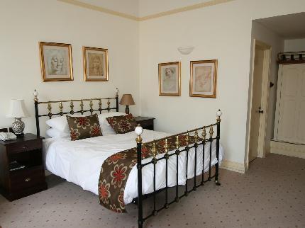 Отель Crown Hotel