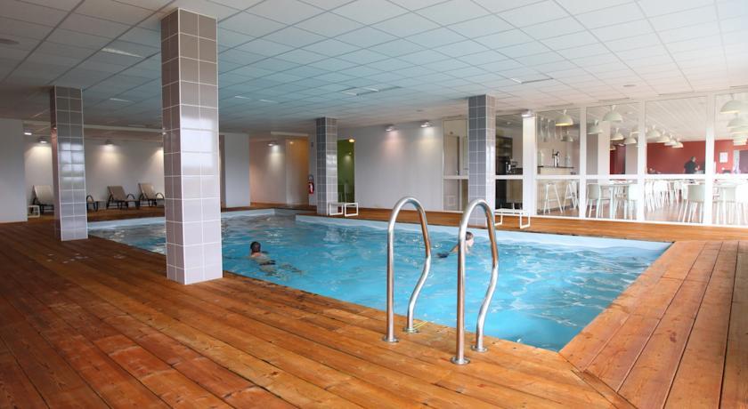 Отель Hotel MMV Le Domaine Du Mont