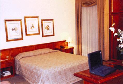 Отель Crillon Palace Hotel