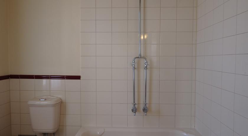 Отель The Glenferrie Hotel Hawthorn
