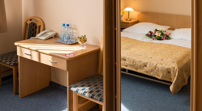 Отель Kompleks Hotelowy Logos