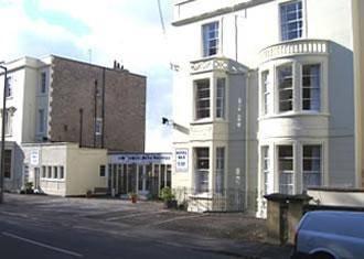 Отель The Highcliffe Hotel