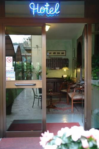 Отель Hotel La Pergoletta