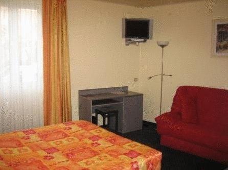 Отель Hôtel A La Grâce De Dieu