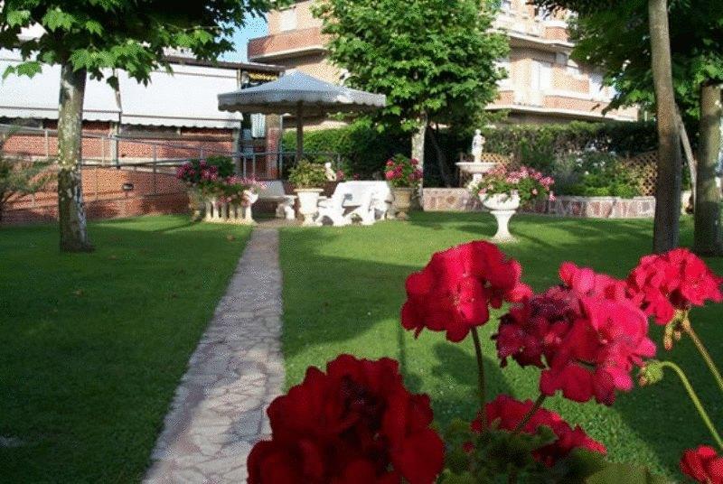 Отель Hotel Bixio