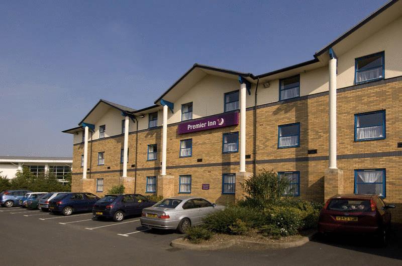 Отель Premier Inn Wolverhampton (North)