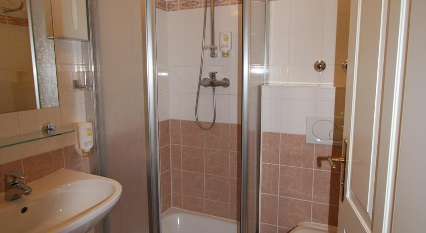 Suite Hotel 900 m zur Oper