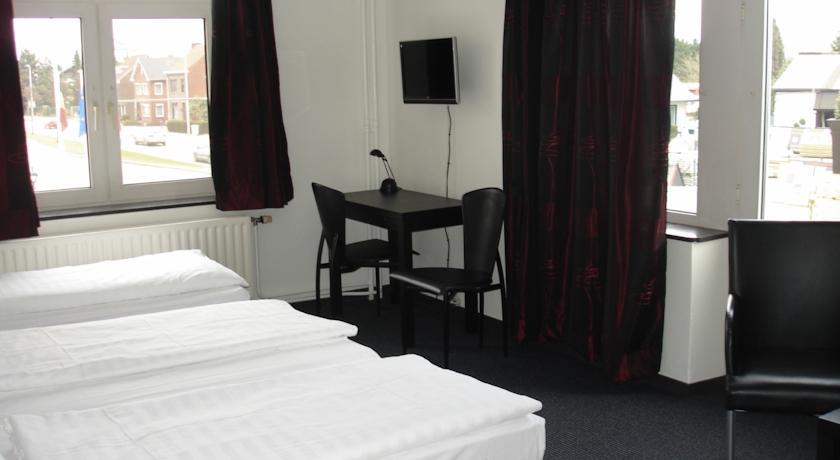 Отель Hotel Admiraal