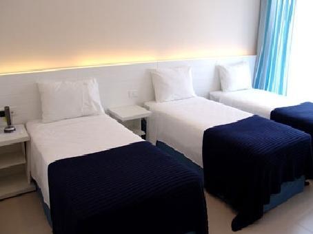 Отель The Falls Hotel