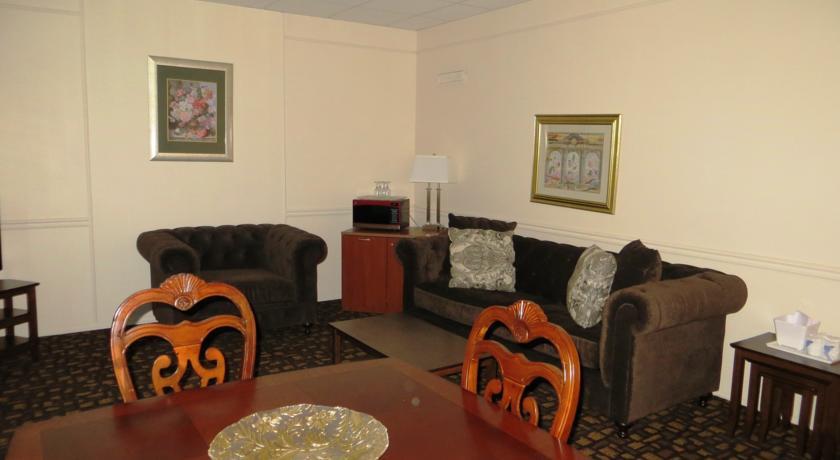 Отель Prince Albert Travelodge
