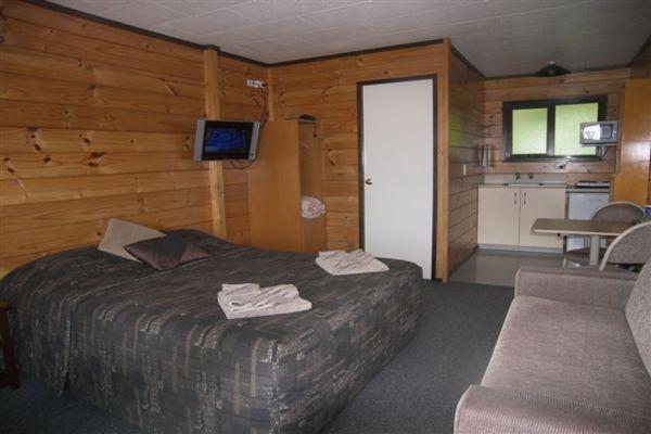 Отель Greymouth Seaside TOP 10 Holiday Park