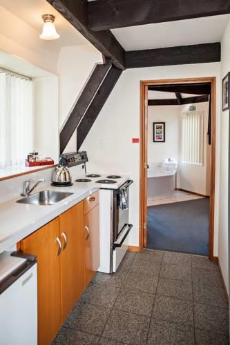 Kingsland Court Motel