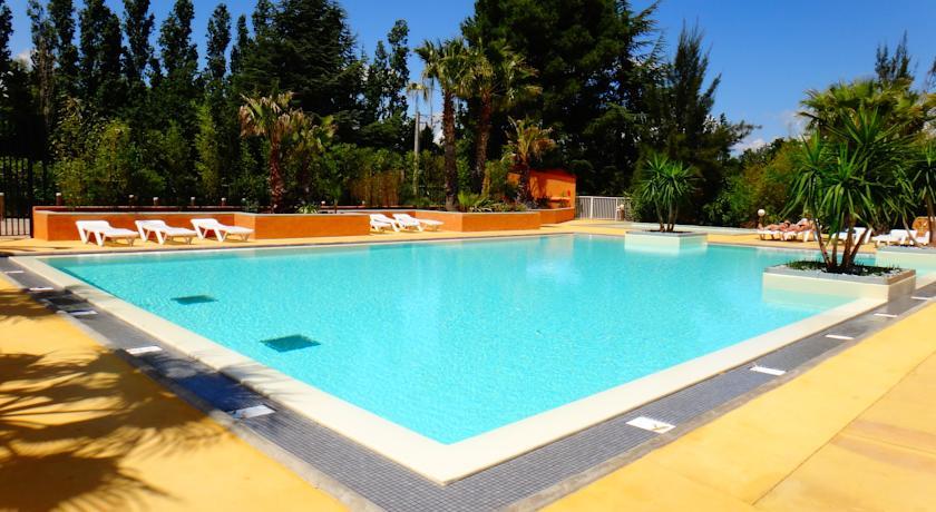 Отель Camping La Pinède Enchantée