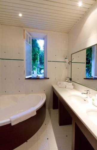 Отель Hôtel Ombremont Jean-Pierre Jacob