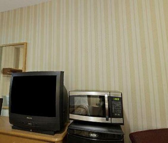 Отель Canada's Best Value Inn