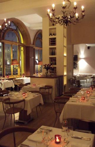 Апартаменты The Racquet Club