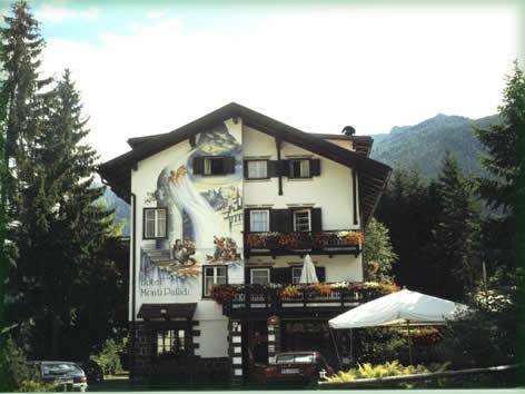 Отель Hotel Monti Pallidi