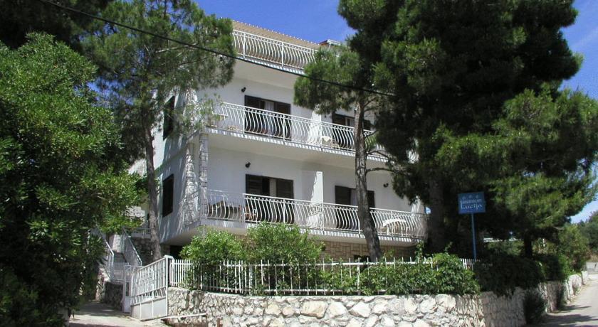 Апартаменты Apartments Lucija
