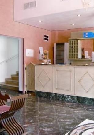 Отель Hotel Altieri