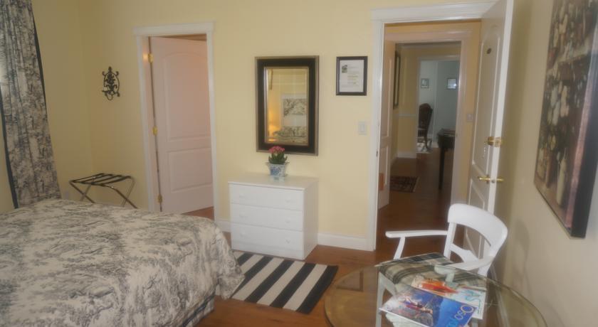 Мини-отель The Spare Room Bed & Breakfast