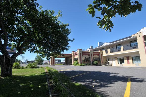 Отель Days Inn Riviere-du-Loup