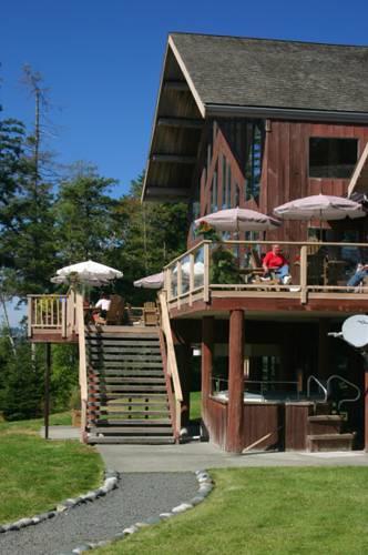 Отель Tsa-Kwa-Luten Lodge