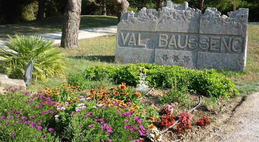 Отель Le Val Baussenc
