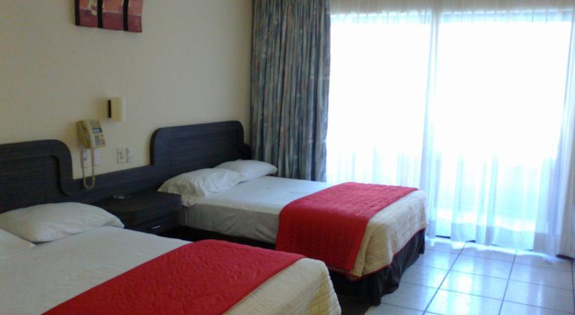 Отель Hotel del Real del Sol