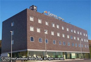 Отель Holiday Inn Express Pamplona