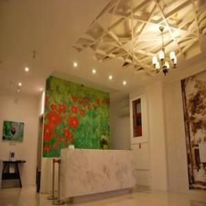 Отель KK Suites Hotel