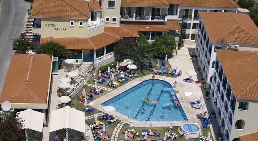 Отель Hotel Pallas