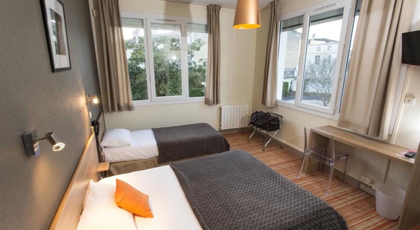 Отель P'tit Dej-Hotel Du Parc