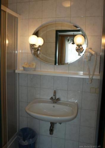 Отель Hotel Gretl