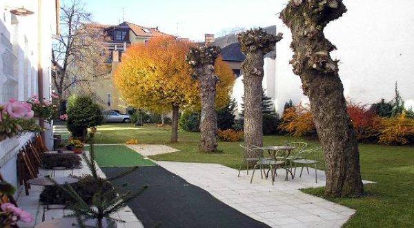 Гостевой дом W21 Penzion Villa Veres
