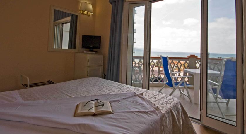 Отель Hotel Ausonia